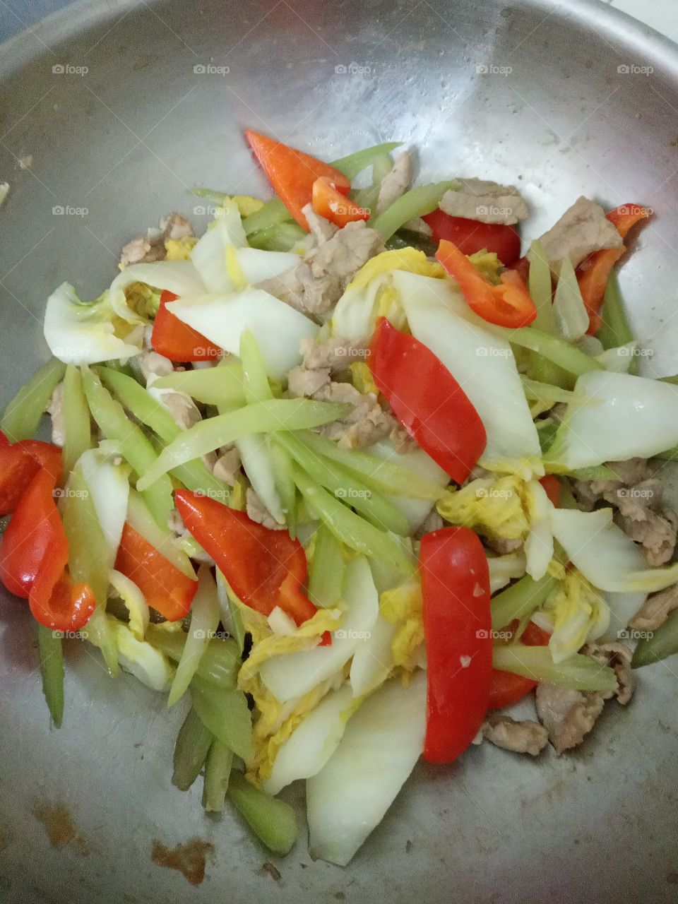 stir fry mixed veggies with pork