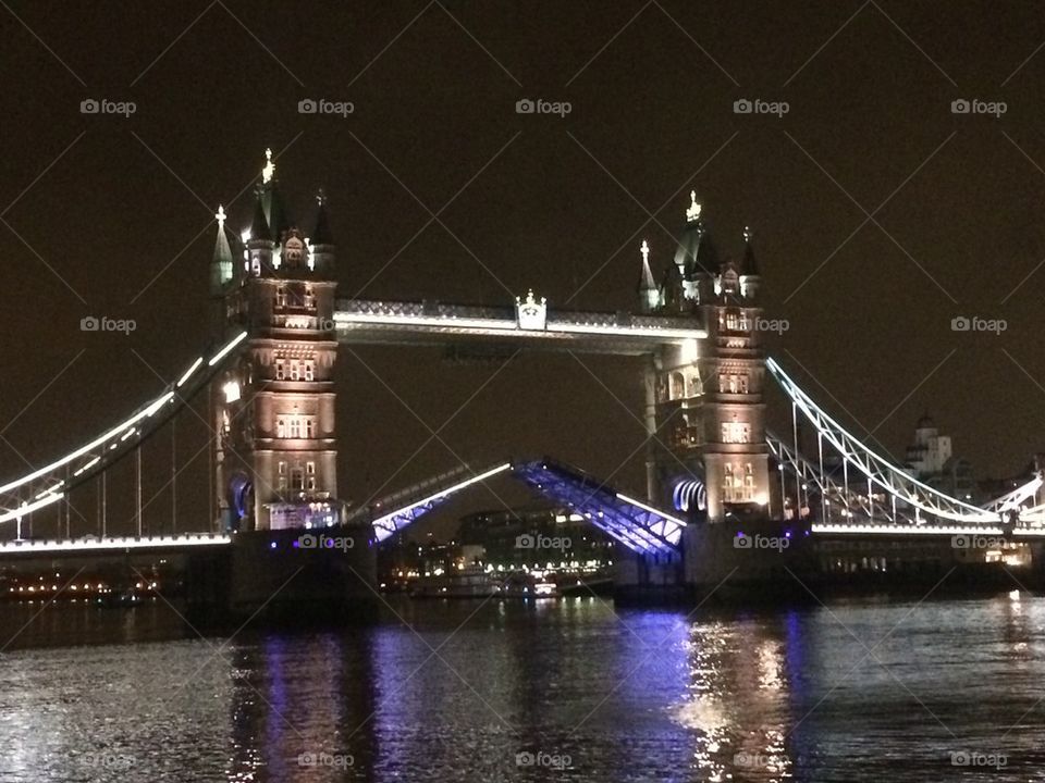 Tower bridge 