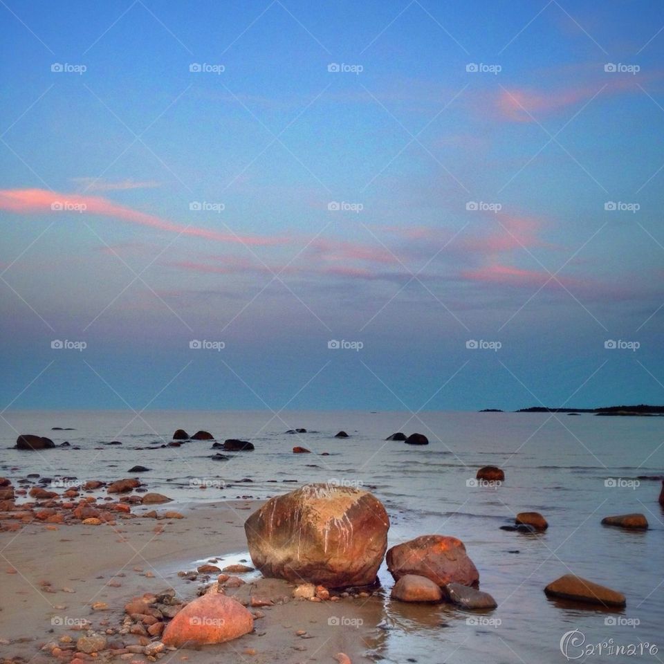 Never ending summer nights