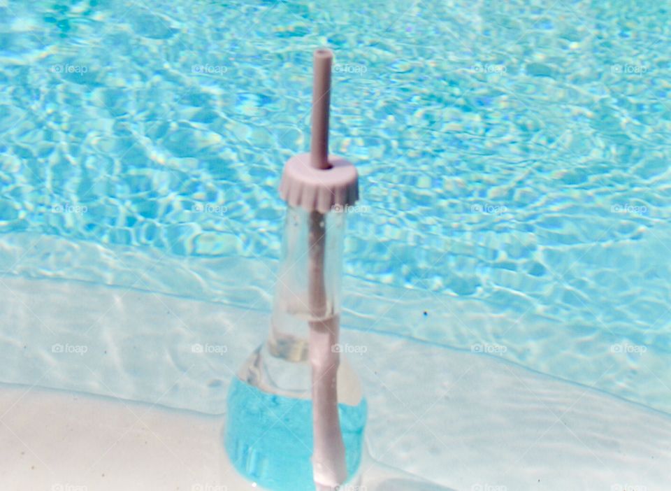 Reusable Water Bottle & Reusable Straw 💦