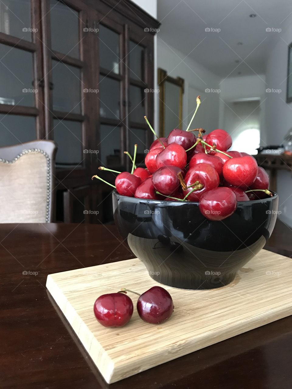 Season of sweet cherries