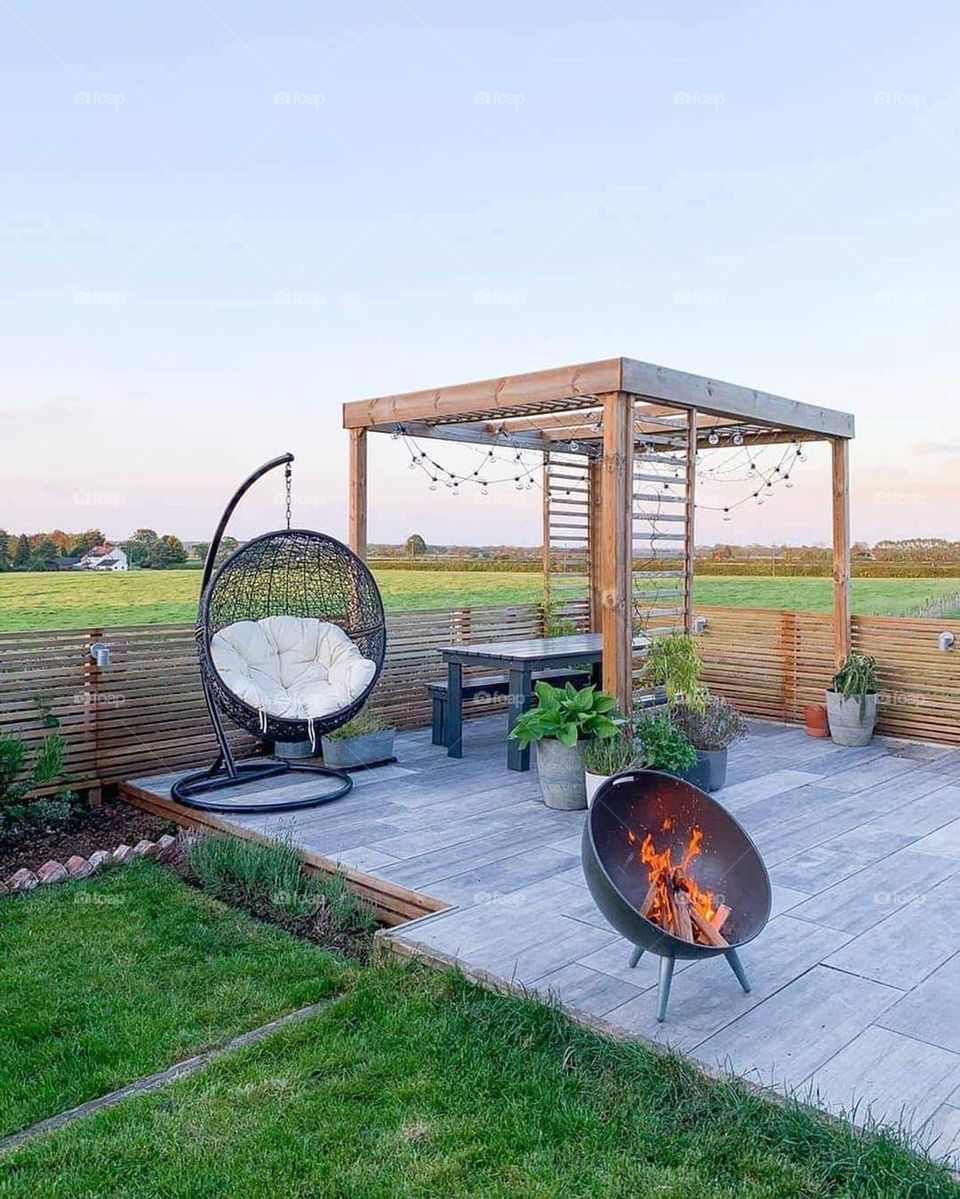 For me, living in the countryside is more relaxing than than uptown living