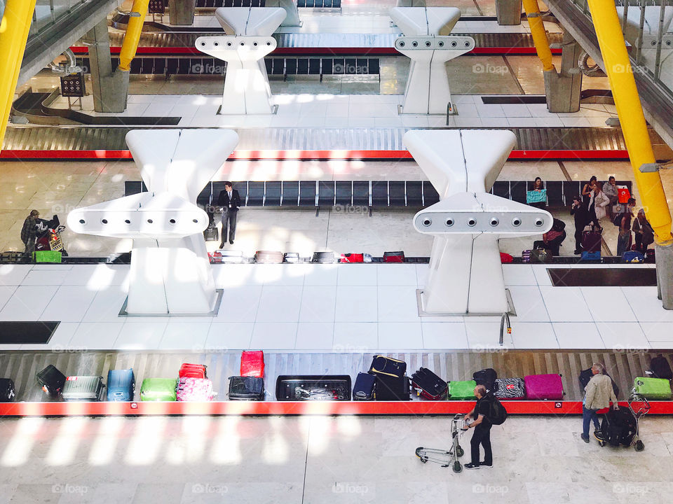 baggage carousel at the airport 