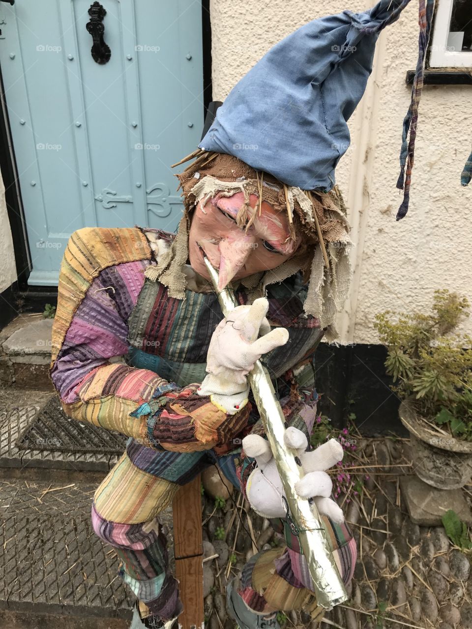 In terms of festival performance this one for me should be applauded a lot of effort has gone into making this music man of straw.