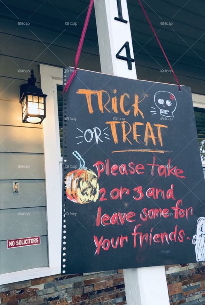 Halloween sign 