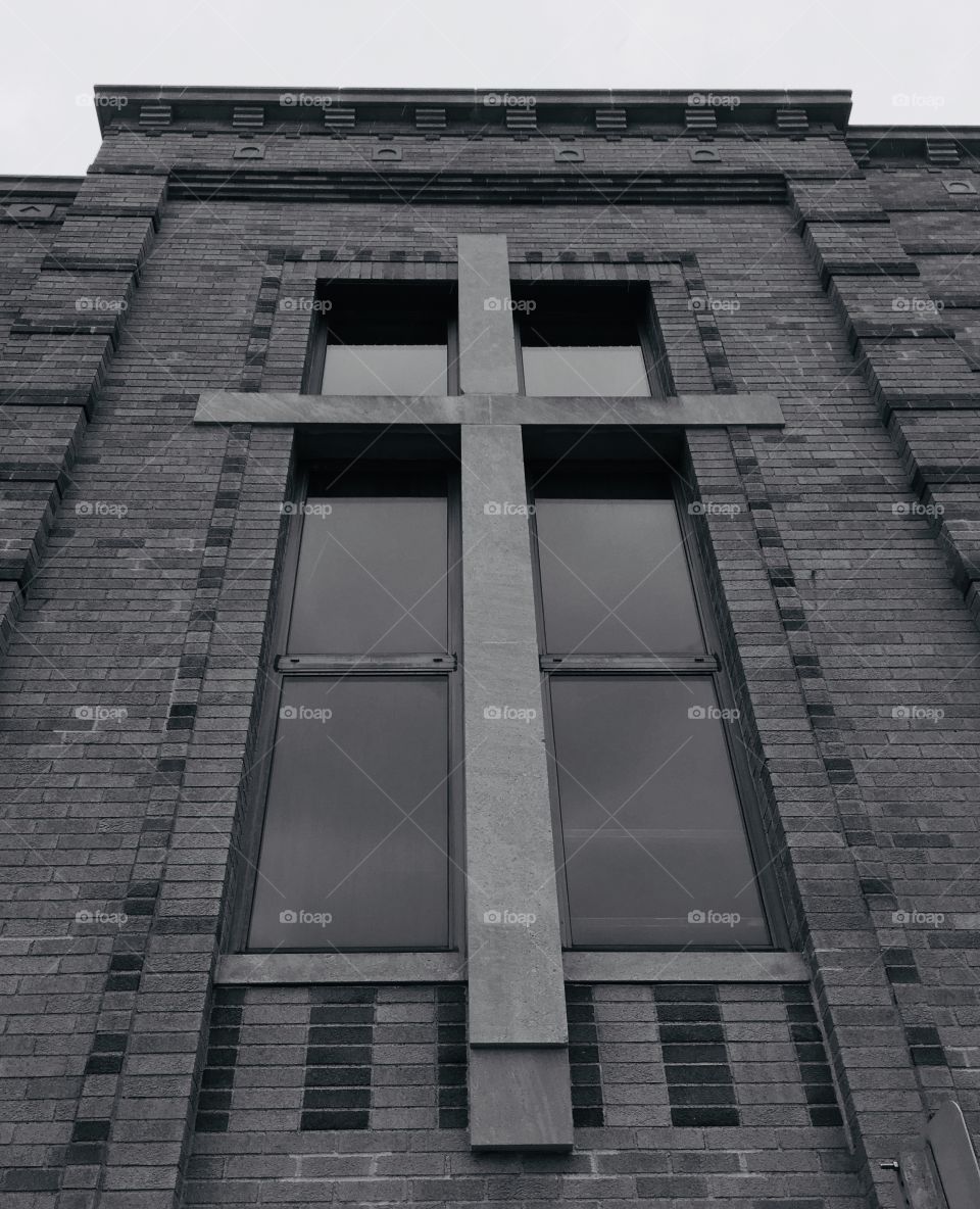 Looking up to The Cross