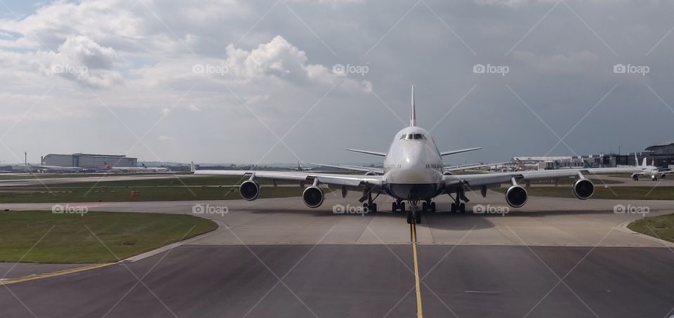 747 Waiting for departure