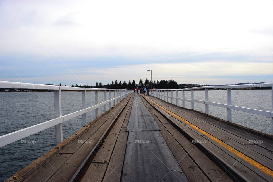 railway line harbour australia by kshapley