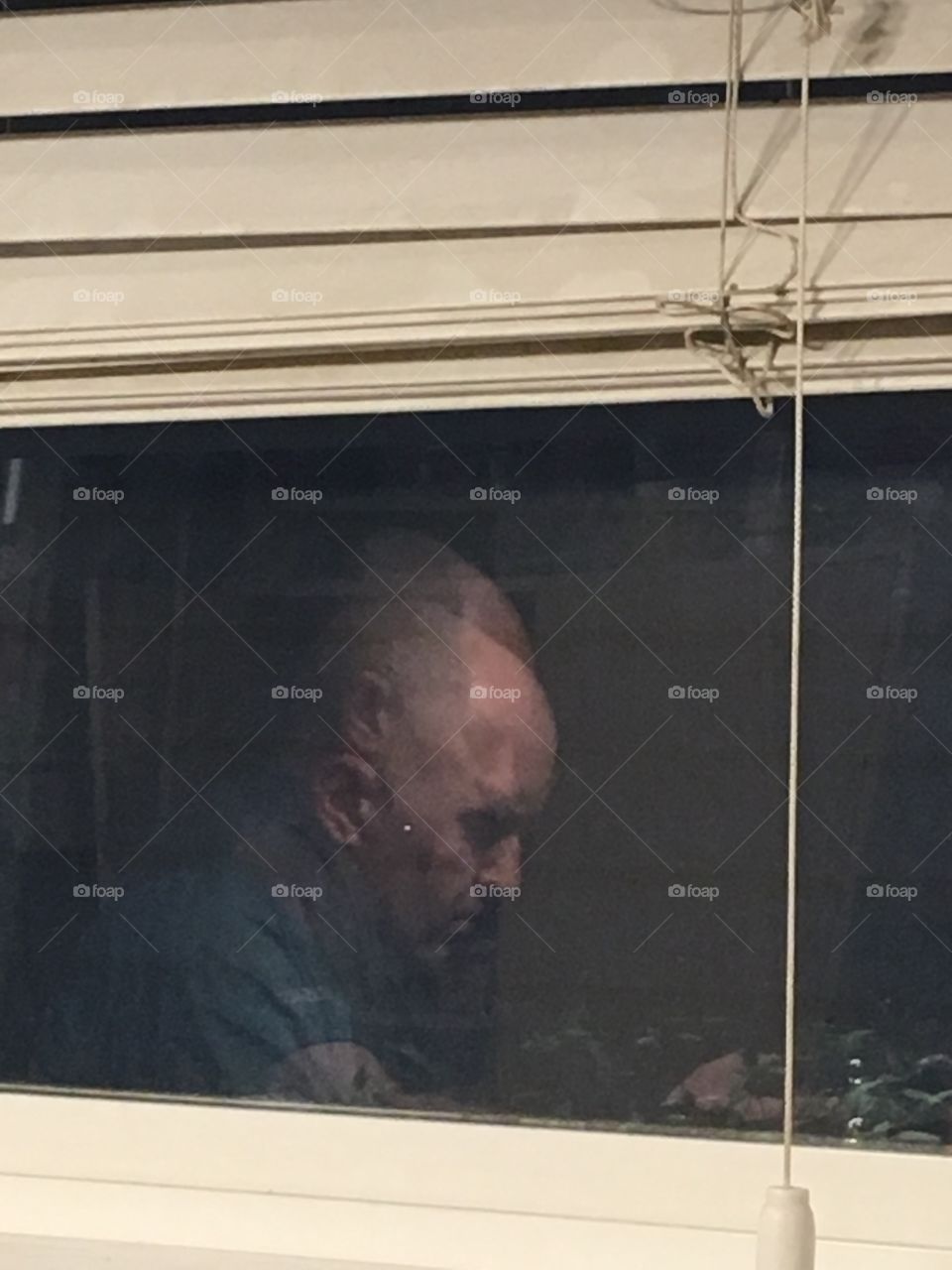 Creepy reflection picture 