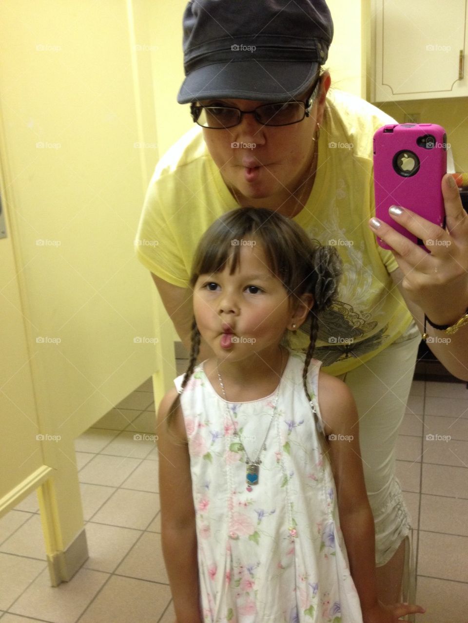 Wait! Lemme take a selfie