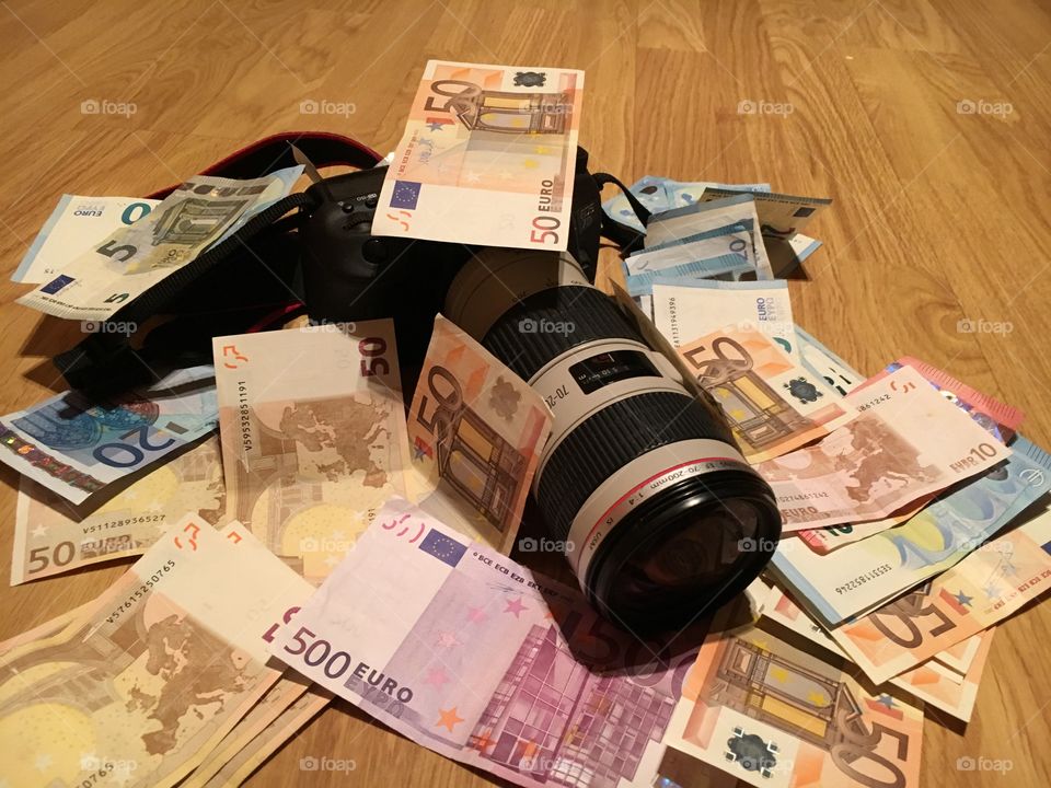 Money and Canon Camera