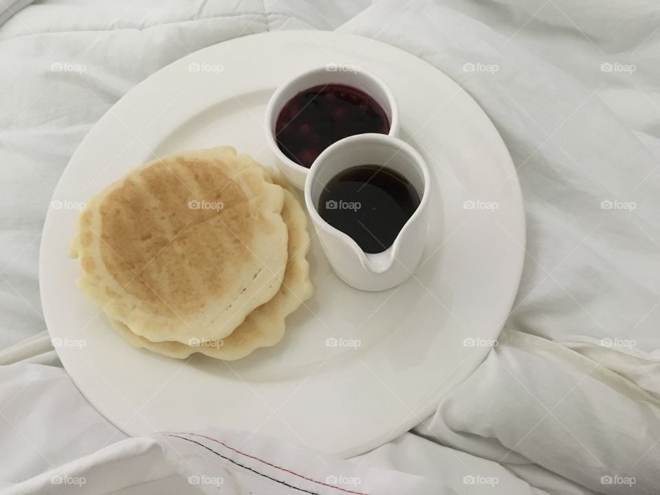 Room service pan cakes