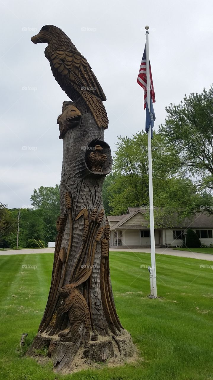 eagle totem. Pontiac Trail