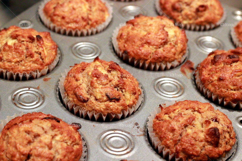 Fruity oatmeal muffins