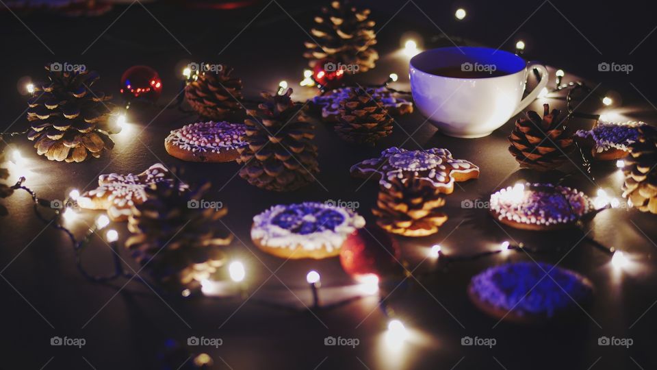 Gingerbread cookies and cup of tea 