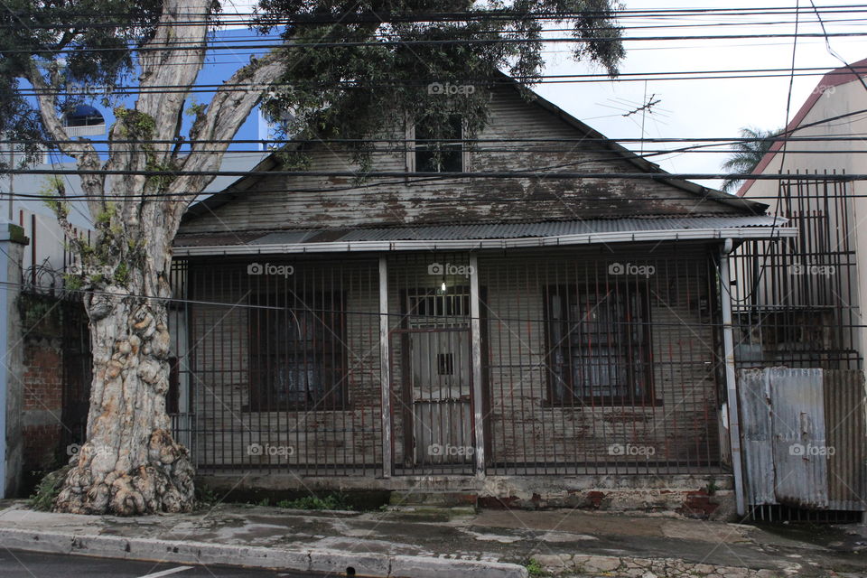 Really cool abandoned house in San Jose Costa Rica