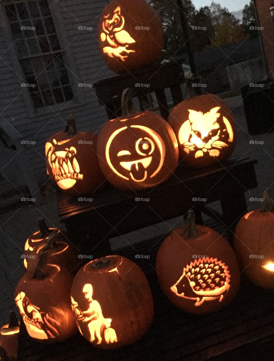 Jack o'lantern pyramid 