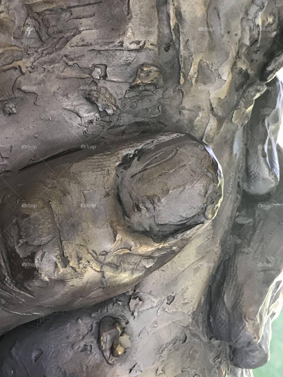 Sculpted texture thumb