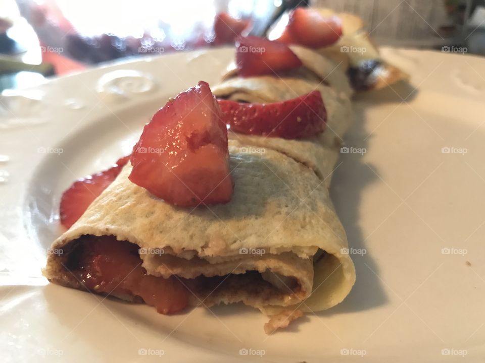Crepe with strawberries