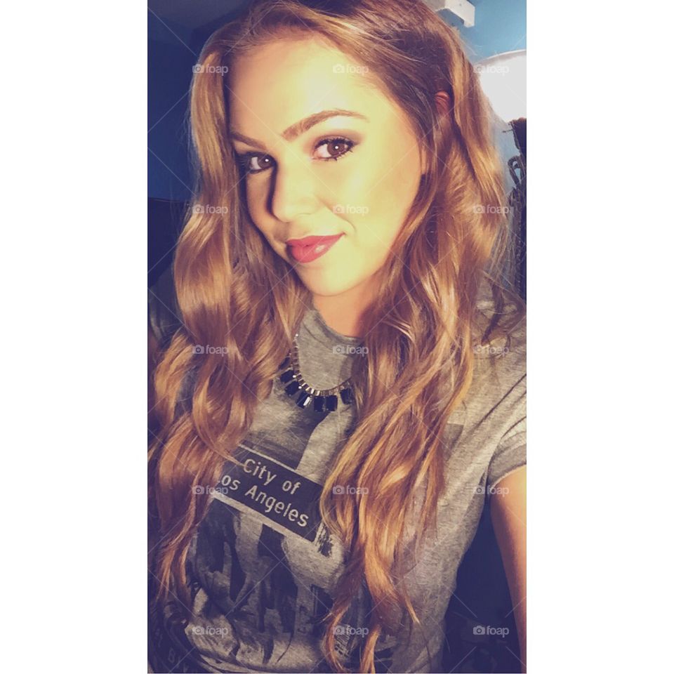 Lipstick & Graphic Tees. Friday night out 