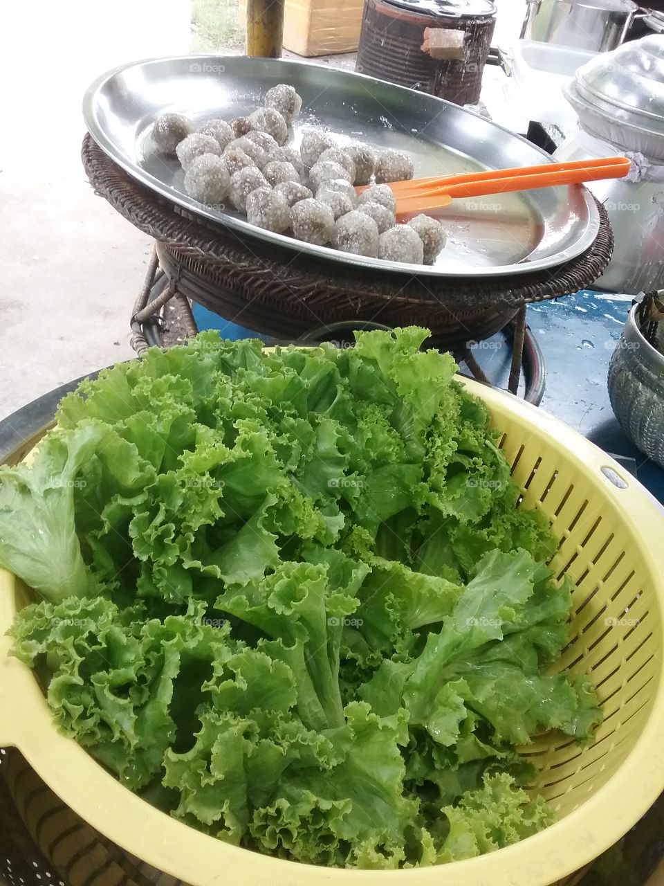 Another Thai snack สาคู  Saa Koo . I like eating it because I can eat a lot of vegetables with the yummy balls. สาคู = อร่อย
