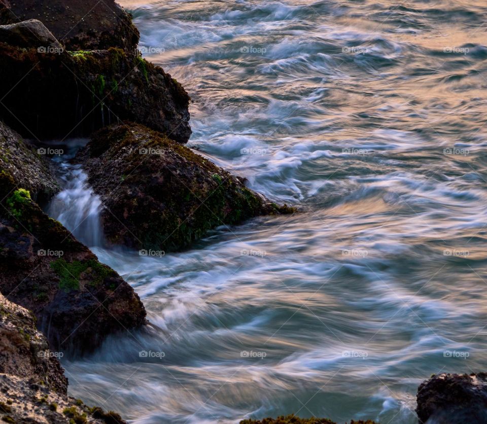 Sea waves - Low shutter speed or long exposure photography