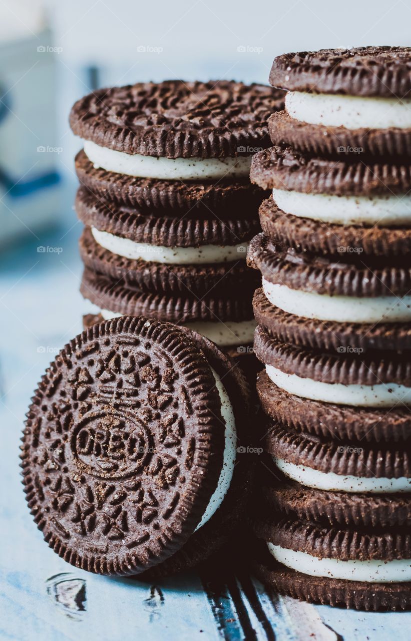 Closeup photo of stacks of Oreos