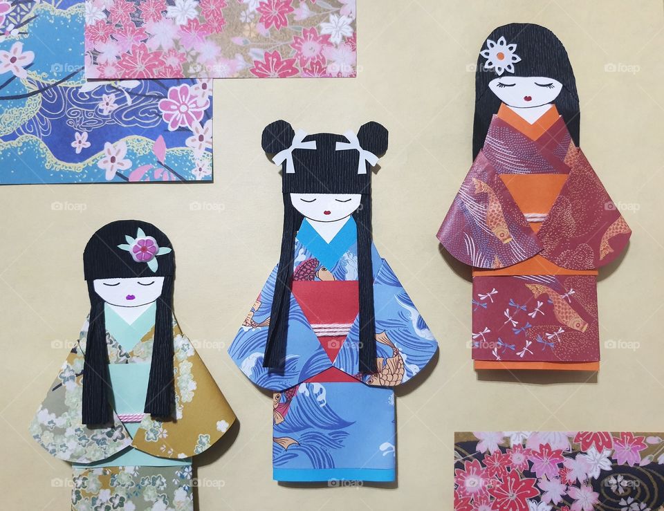 Origami, Japanese handmade paper dolls