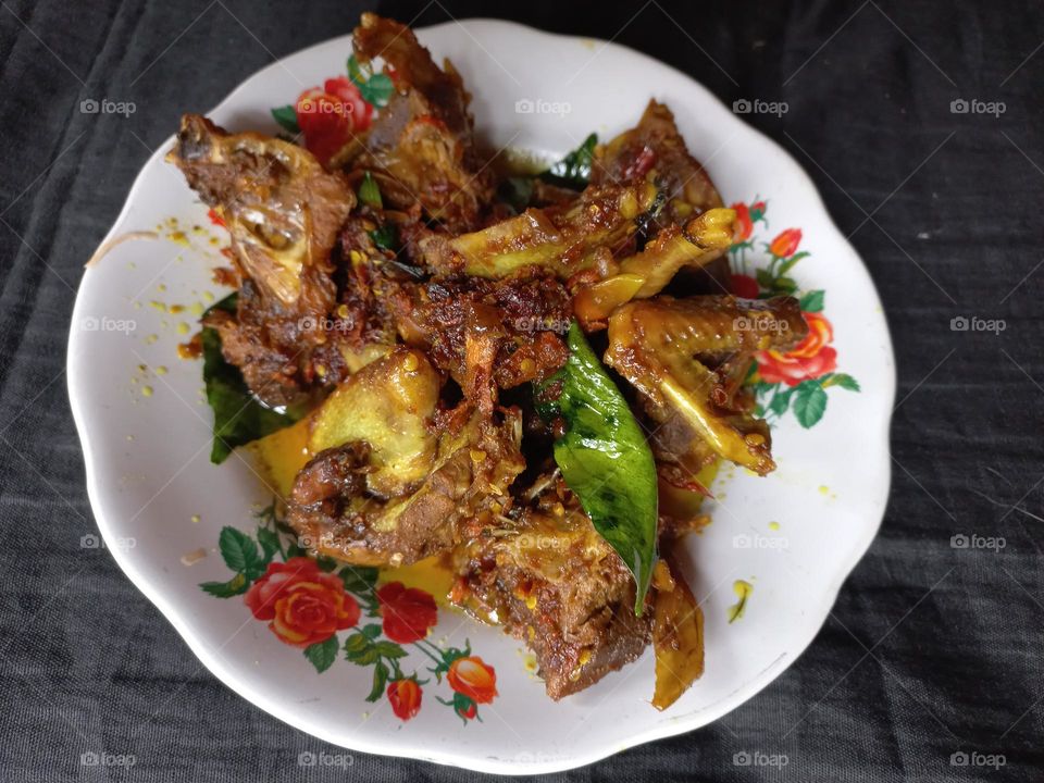 This is a dove meat dish that is ready to be served