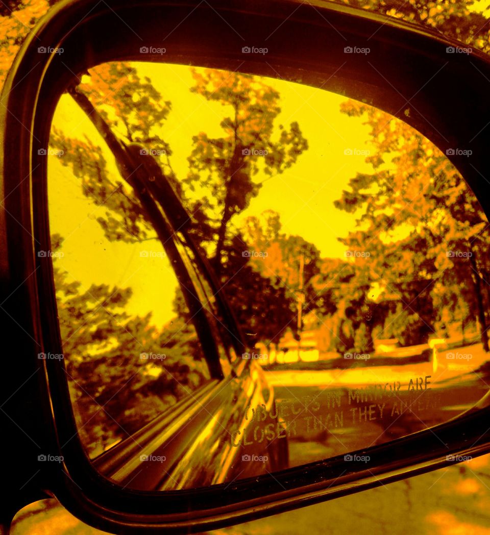 mirror mirror. driving in the country