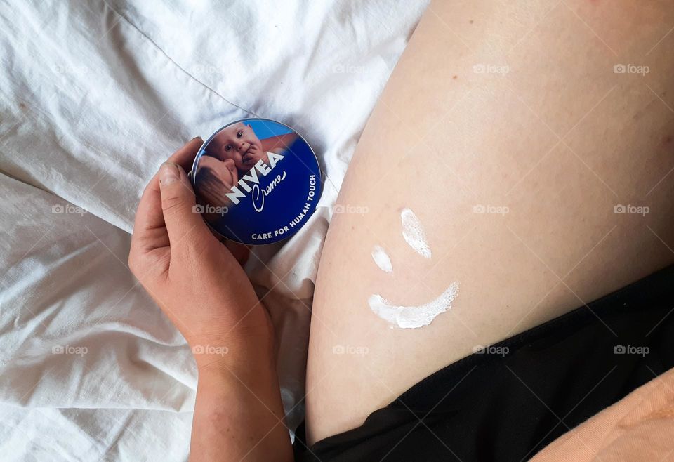 Nivea moisturizing body cream