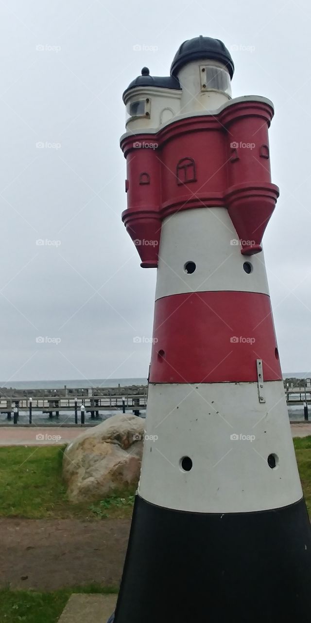 light lightroom Leuchtturm strand wasser see Hafen lighthouse