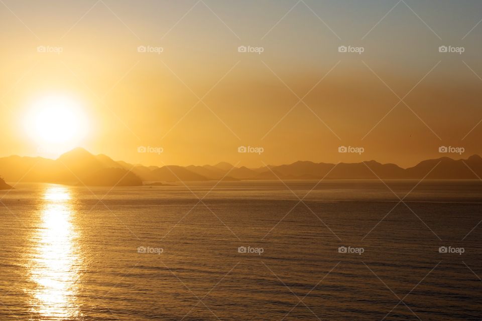ocean sunrise 
