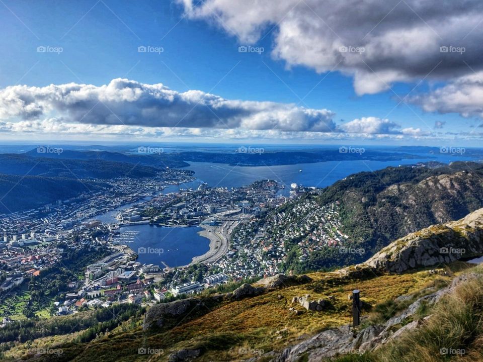 Happy to get this summer phonepicture from my son in Bergen /Norway.One day i will fly to Bergen.It's so beautiful.