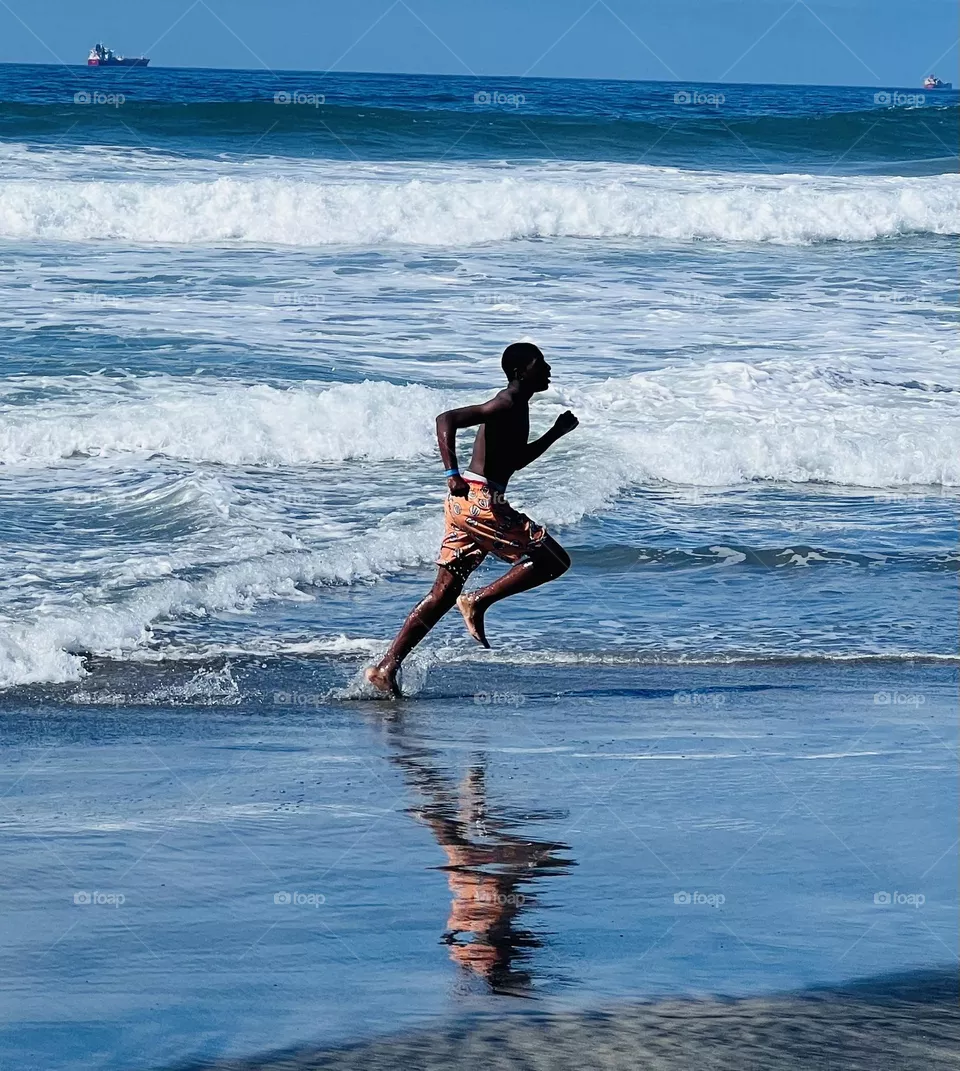 Running In Ocean