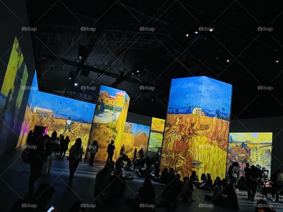 A crowded exposition of art in Bogotá 