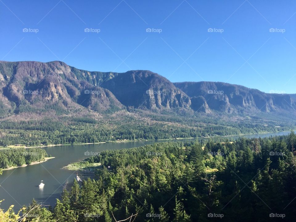 |July 2018| view of Columbia Gorge from Beacon Rock near Stevenson, WA. 