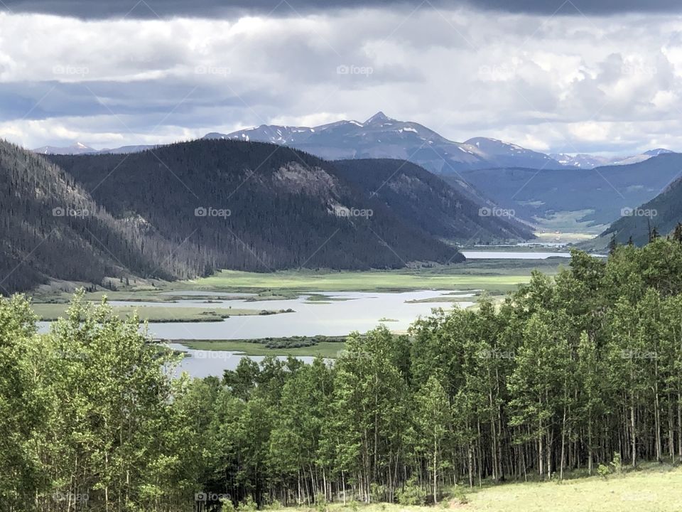 Beautiful Colorado mountain scenery on a cloudy day