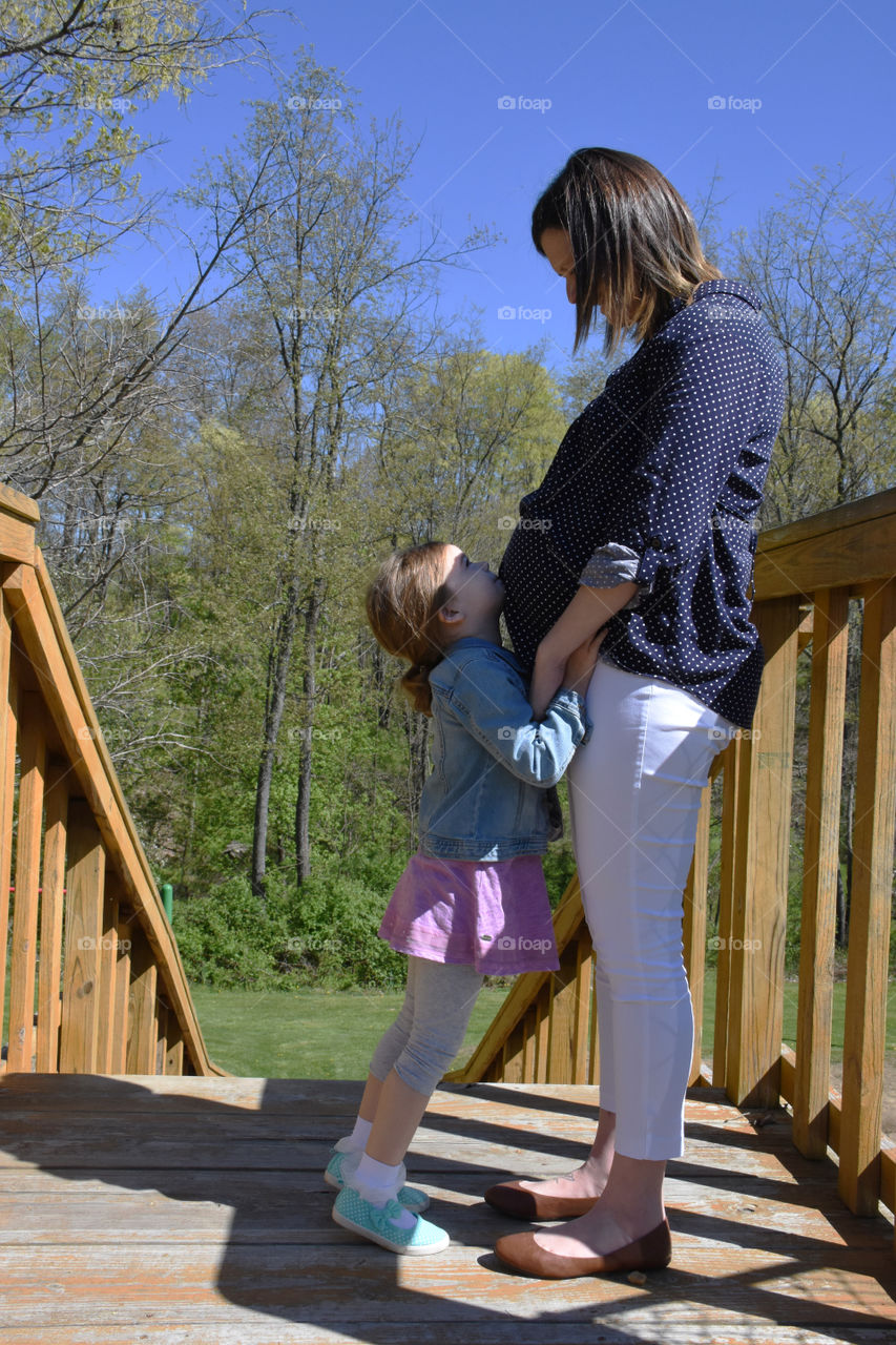 Mothers of the World, Expectant mother and toddler daughter 