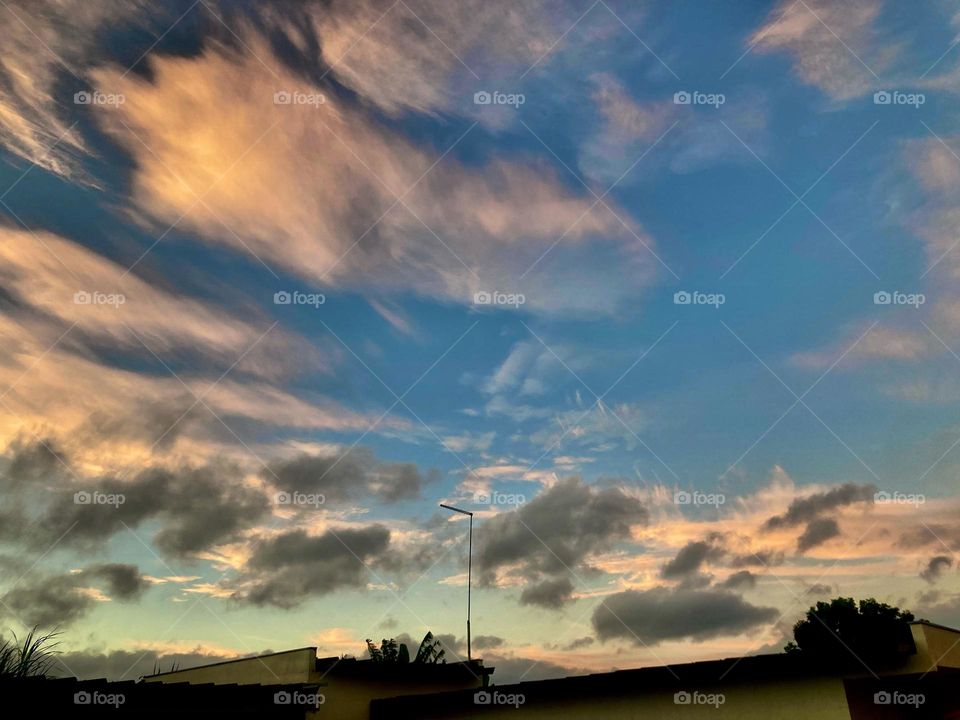 🌄🇺🇸 An extremely beautiful dawn in Jundiaí, interior of Brazil. Cheer the nature! / 🇧🇷 Um amanhecer extremamente bonito em Jundiaí, interior do Brasil. Viva a natureza! 
