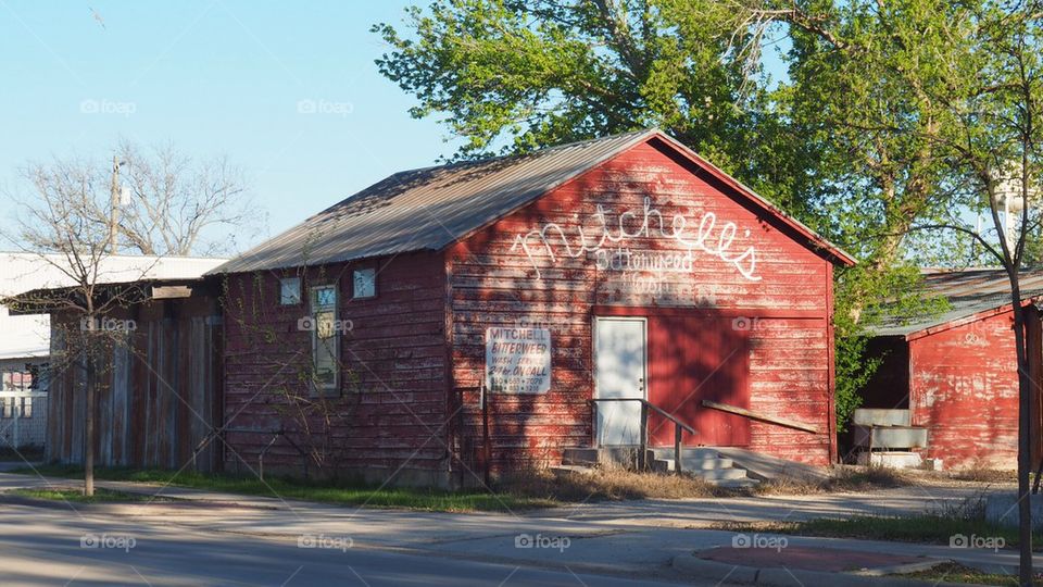 Red barn wash service