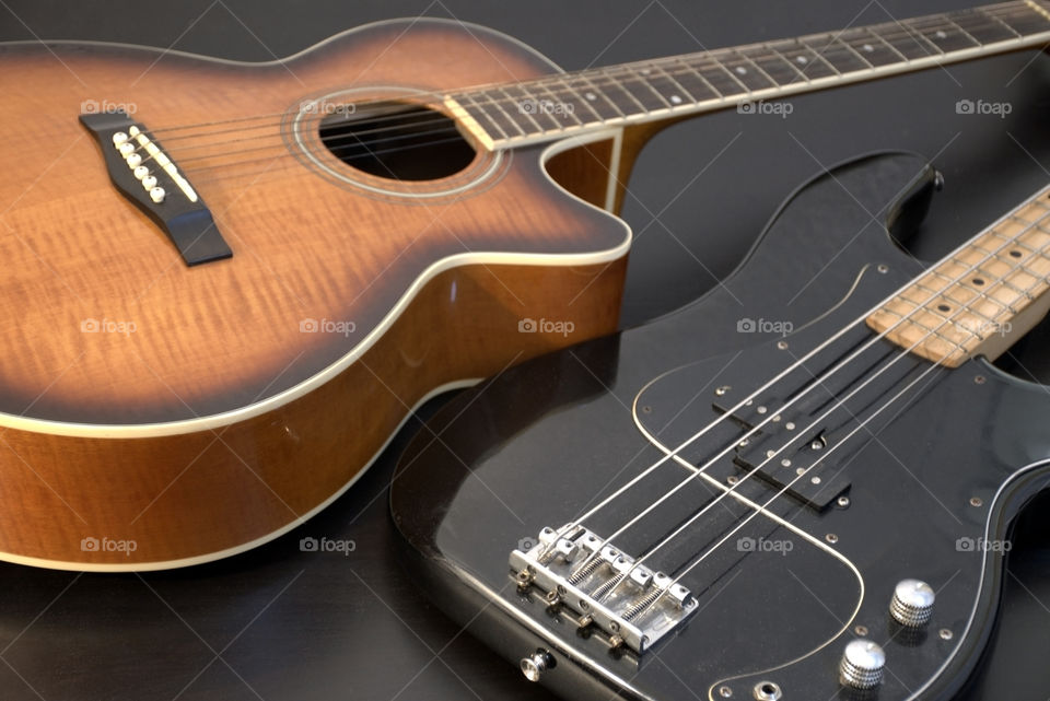 Acustic and bass guitars