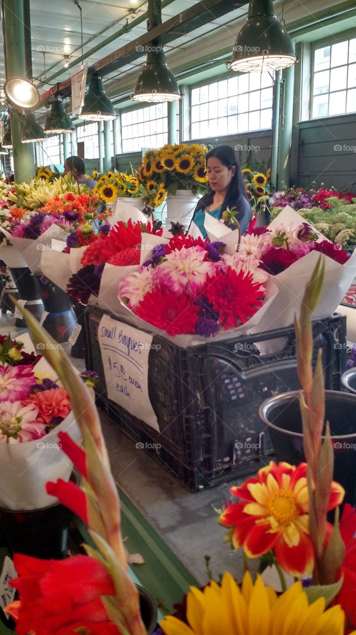 Small 5$ Bouquets. Seattle, WA