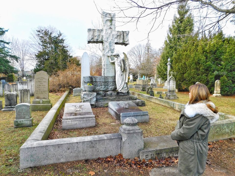 Grove Street Cemetery 