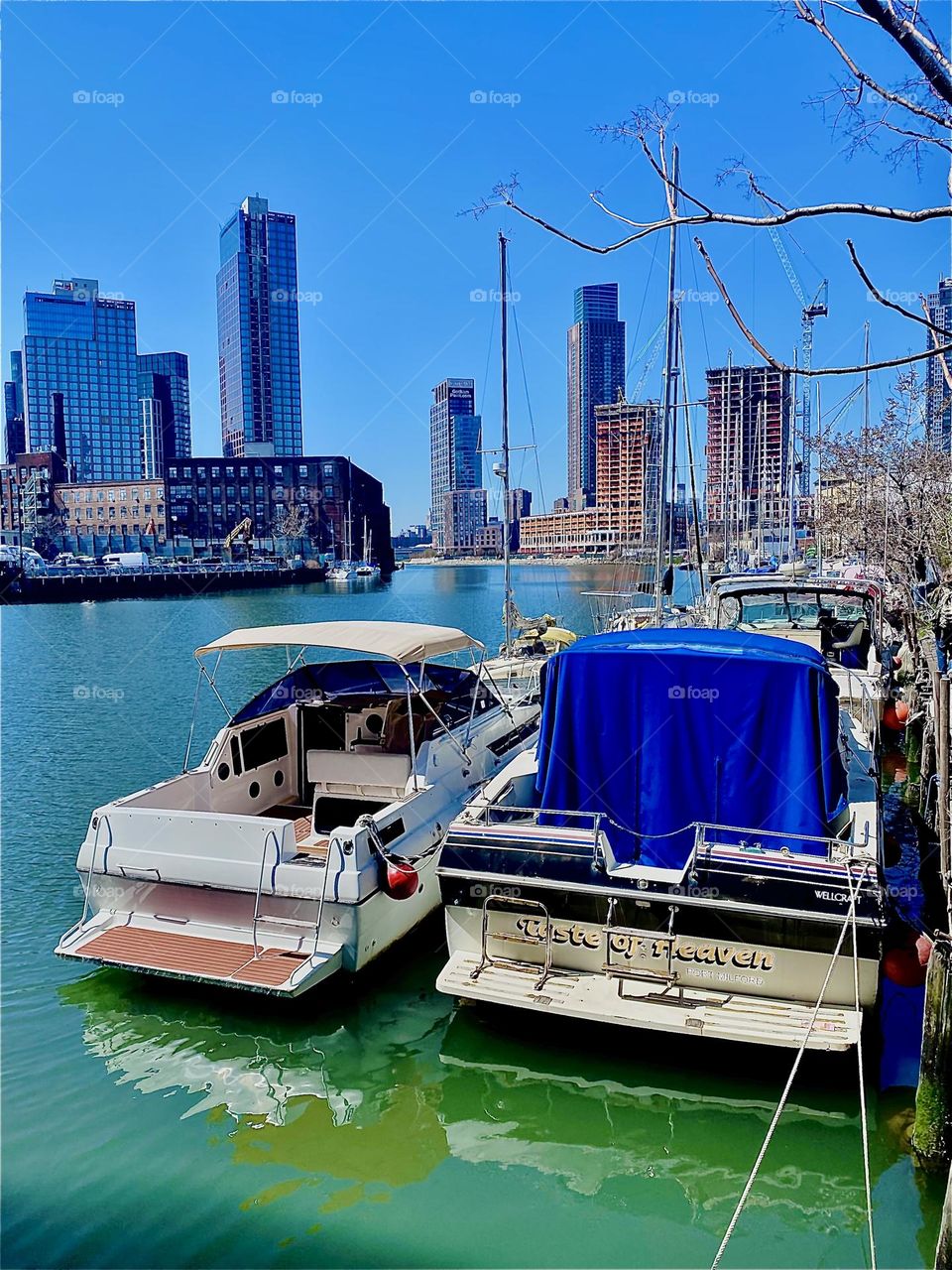 This beautiful urban setting is quite amazing in its richness and variety of things. “Brooklyn”, “Queens” and even “Manhattan” can be seen from here at “Newtown Creek” by the “Pulaski Bridge”. 2023. Hypnotic Productions