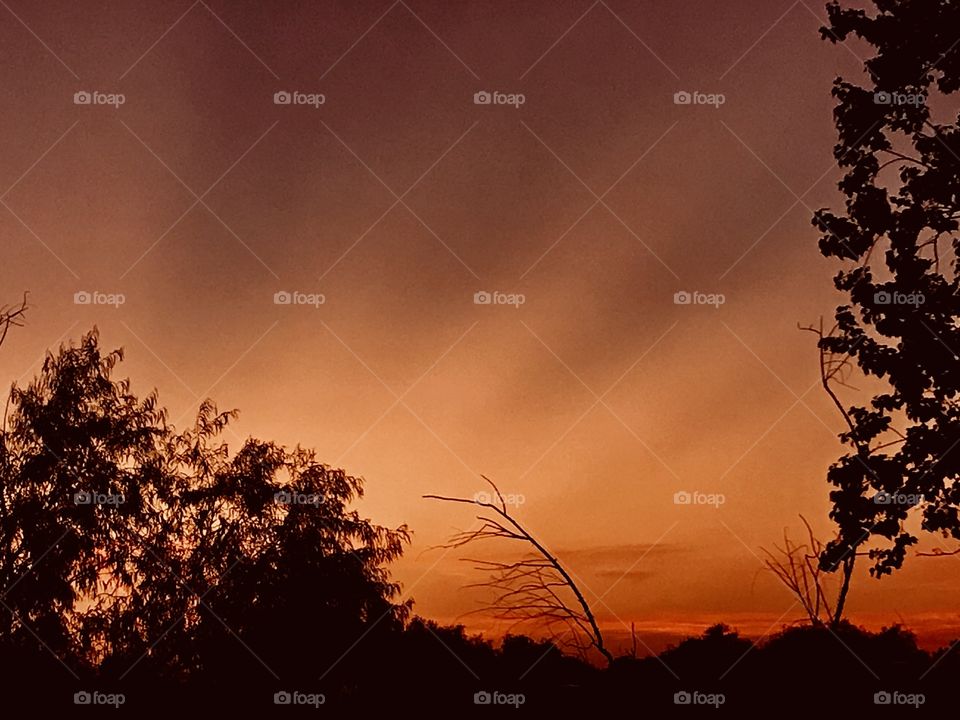 Sundown Completed Twilight Sunbeams-Rays cascading the Sunset Captivating my scenery towards night. Beautiful colors heading to Night. 