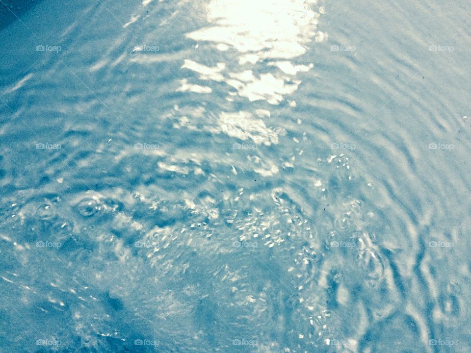 Water in motion 
