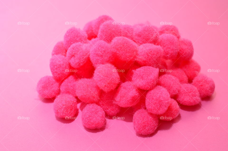 PINK POMPONICS