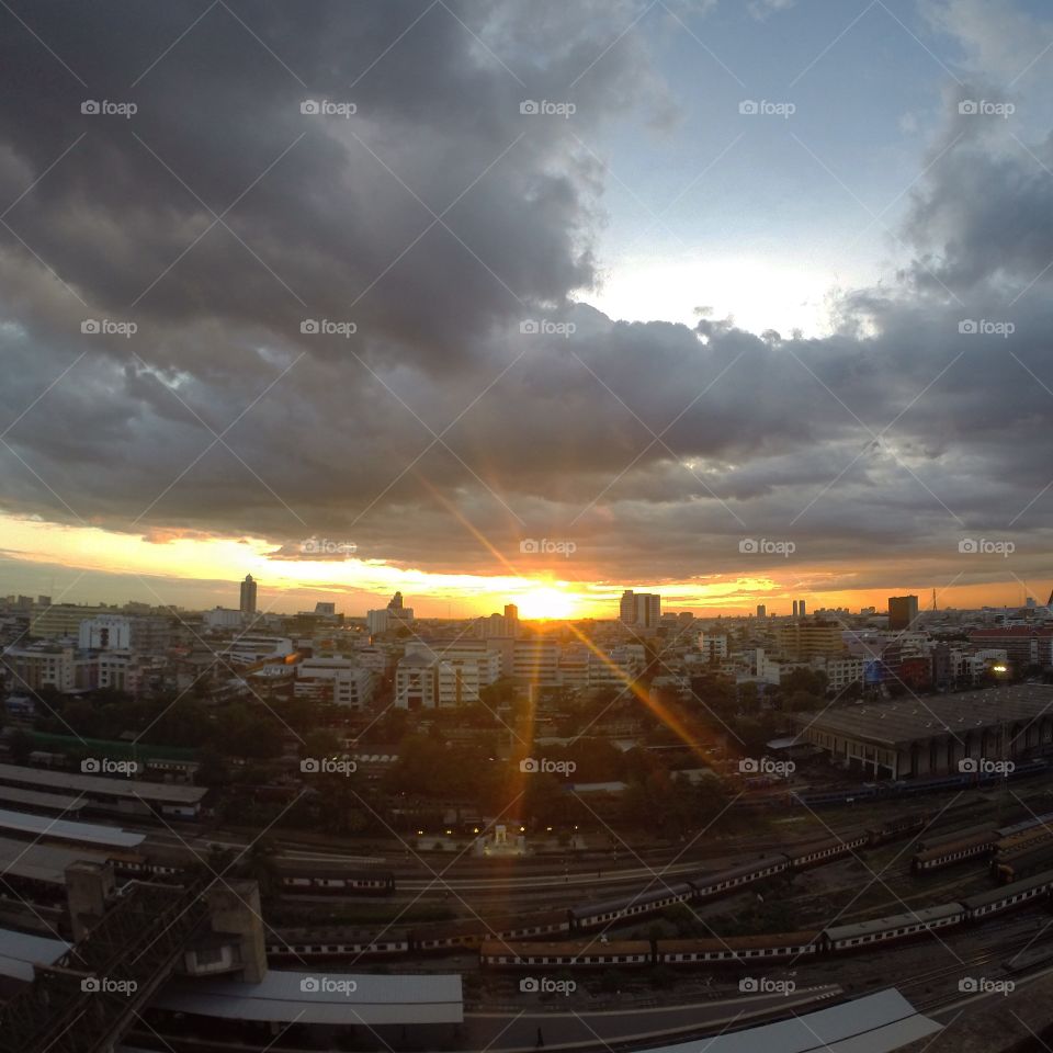 Welcome to Bangkok. One of the things that I like most is the Bangkok's sunset