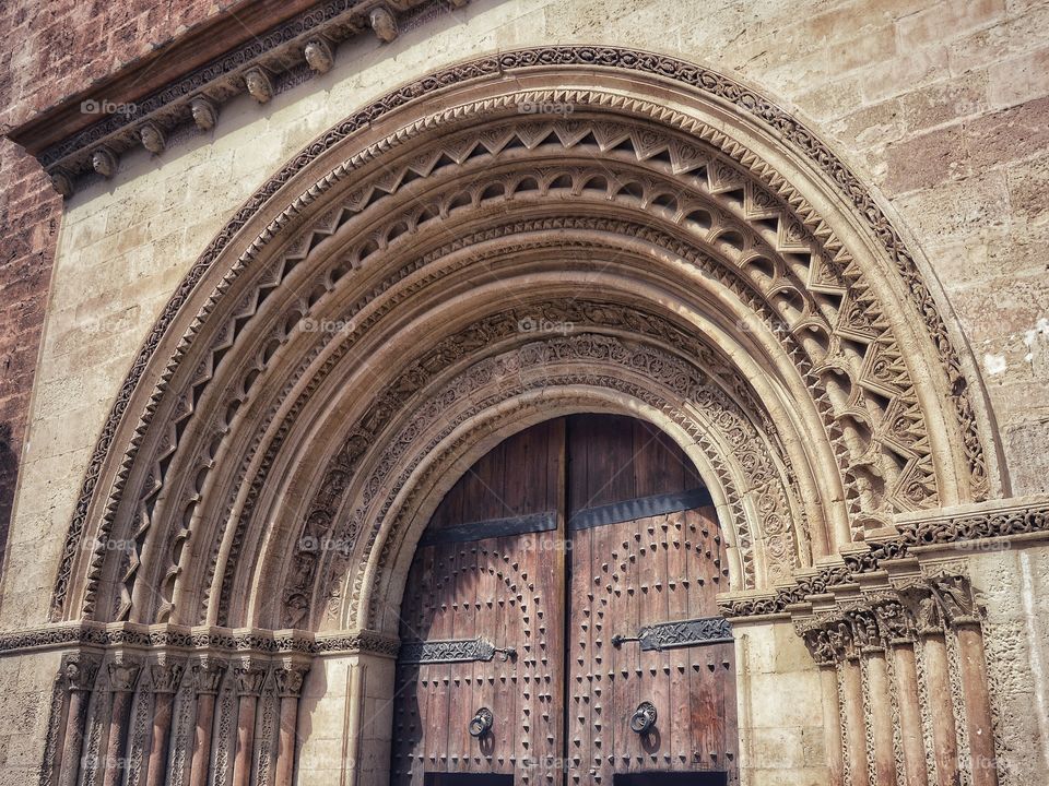 Puerta de la Almoina, Catedral de Valencia. s. XIII (Valencia - Spain)
